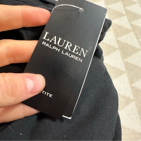 Lauren Ralph Lauren
Petite Mid Rise Straight Jeans - Picture 4 of 6